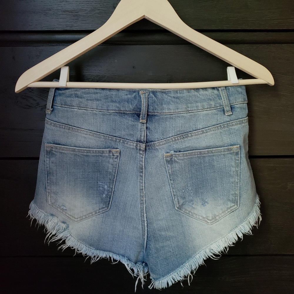 NWOT H&M Divided Distressed High Waisted Shorts - Picture 3 of 8